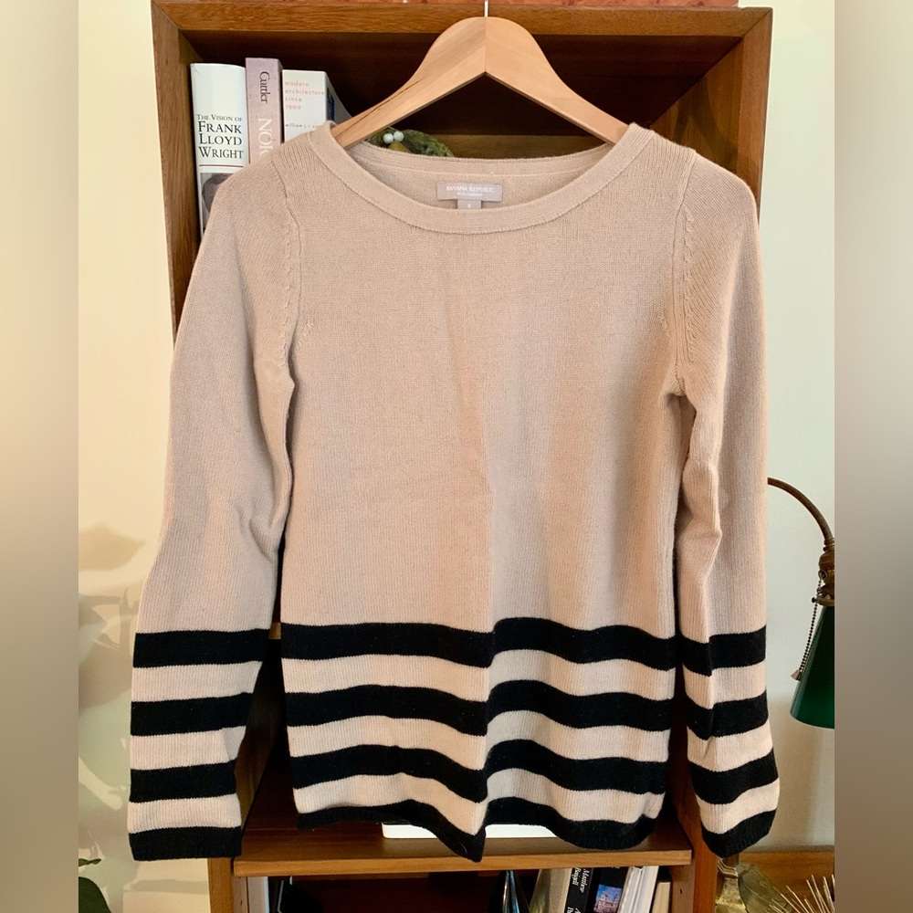 Banana Republic Wool and Cashmere Sweater Size S